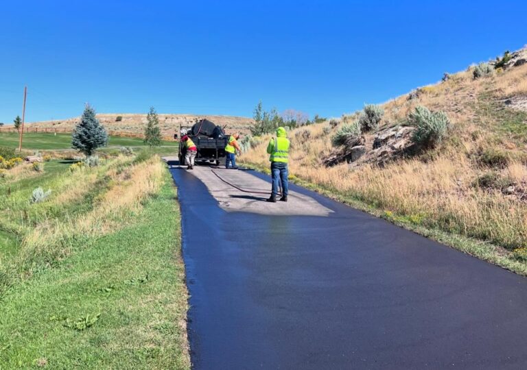asphalt paving sealcoating